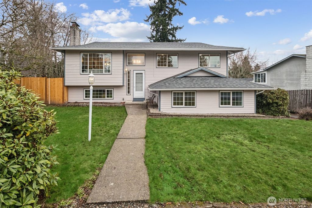 Photo of 13700 SE 268th Street, Kent, WA 98042 (MLS # 2470120)