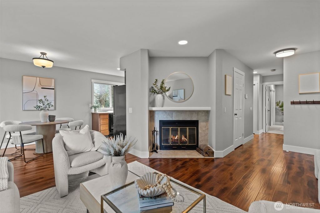 Photo of 12809 NE 170th Lane, Woodinville, WA 98072 (MLS # 2346582)