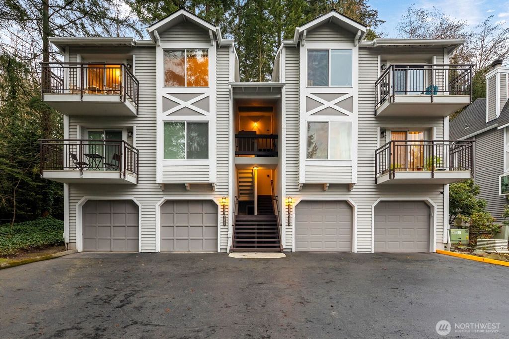 Photo of 12809 NE 170th Lane, Woodinville, WA 98072 (MLS # 2346582)