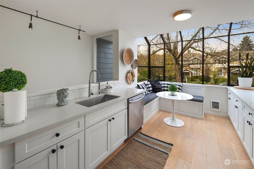 Photo of 4511 NE 55th Street, Seattle, WA 98105 (MLS # 2216525)