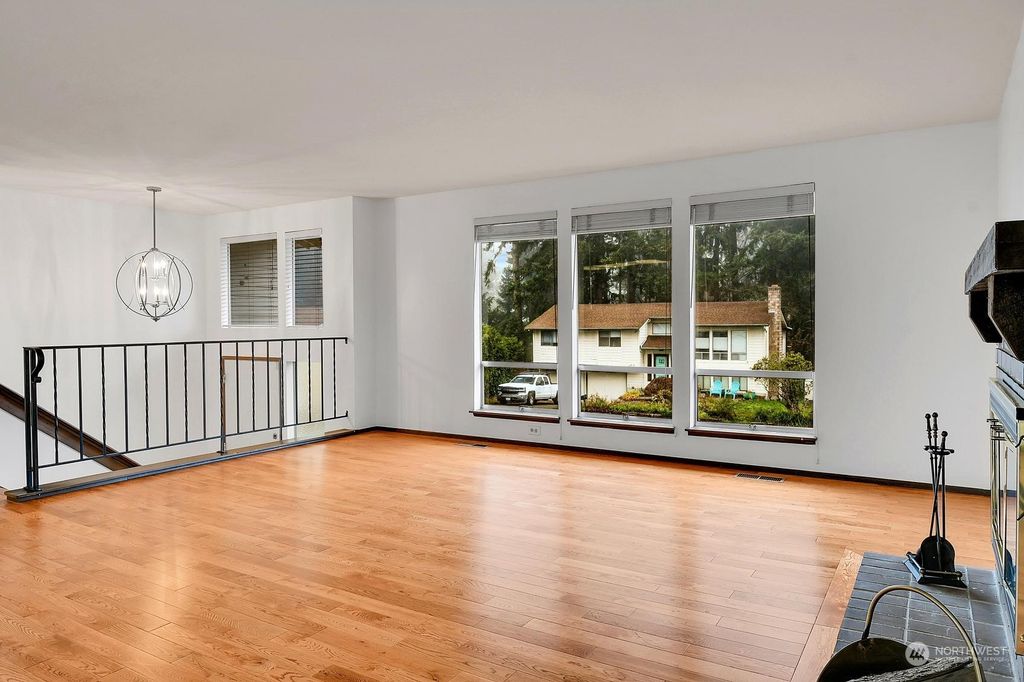 Photo of 5814 181st Place SW, Lynnwood, WA 98037 (MLS # 2314051)