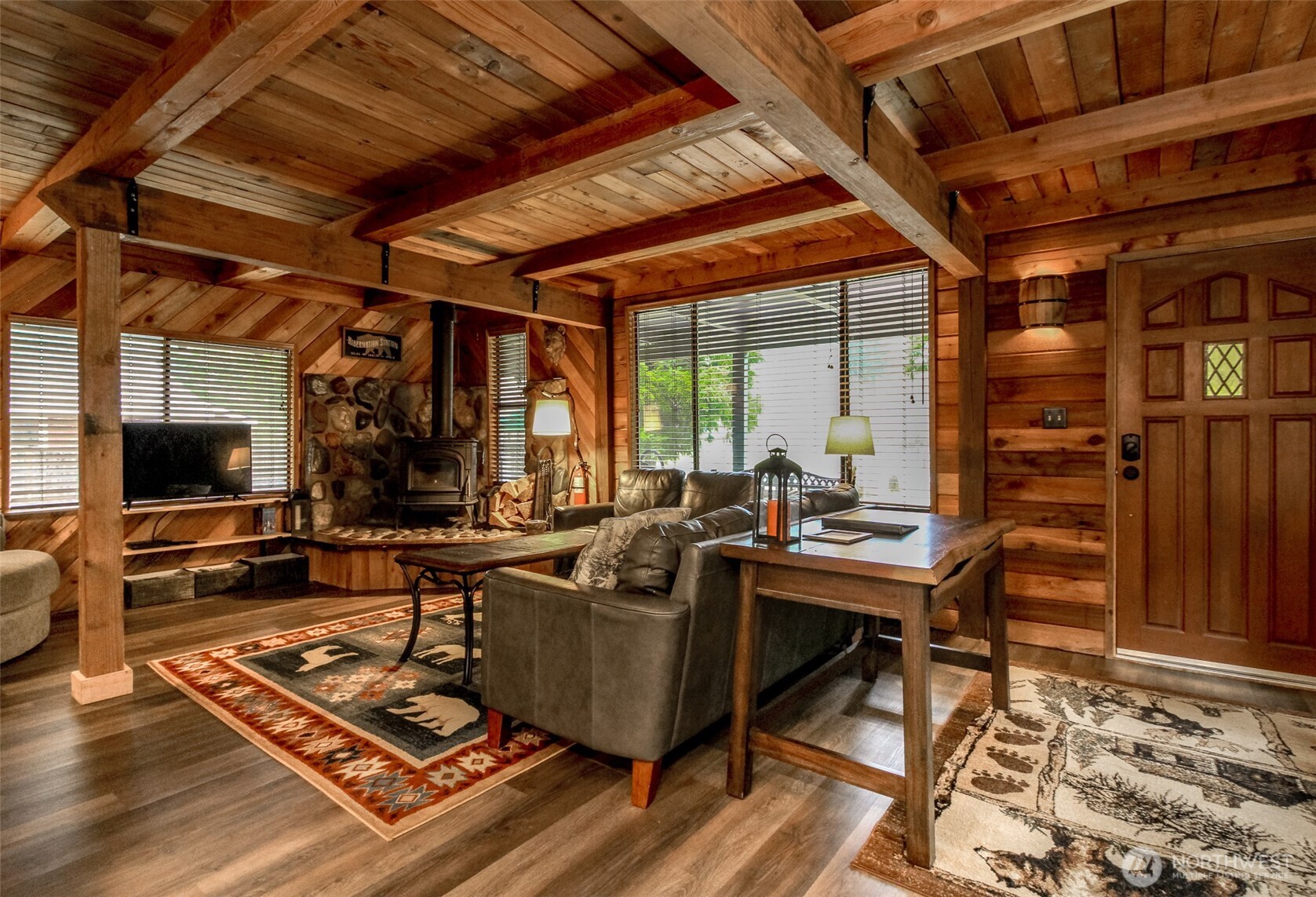 101 Mountain View Dr