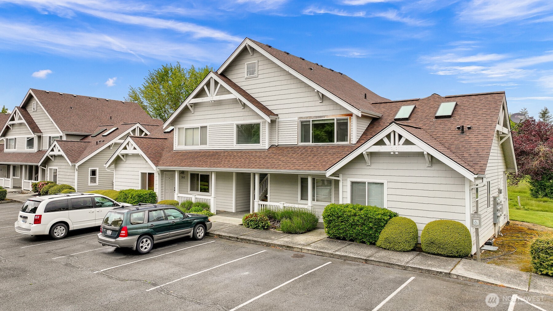 262 W Maberry Drive 102