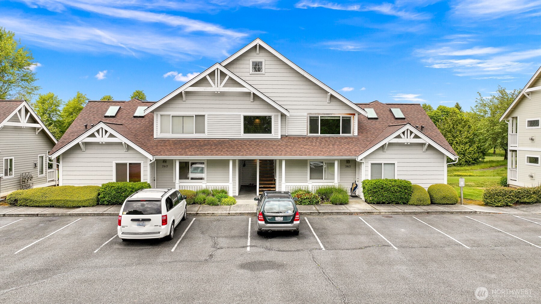 262 W Maberry Drive 102