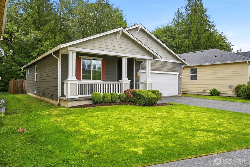 8231 81st Drive NE