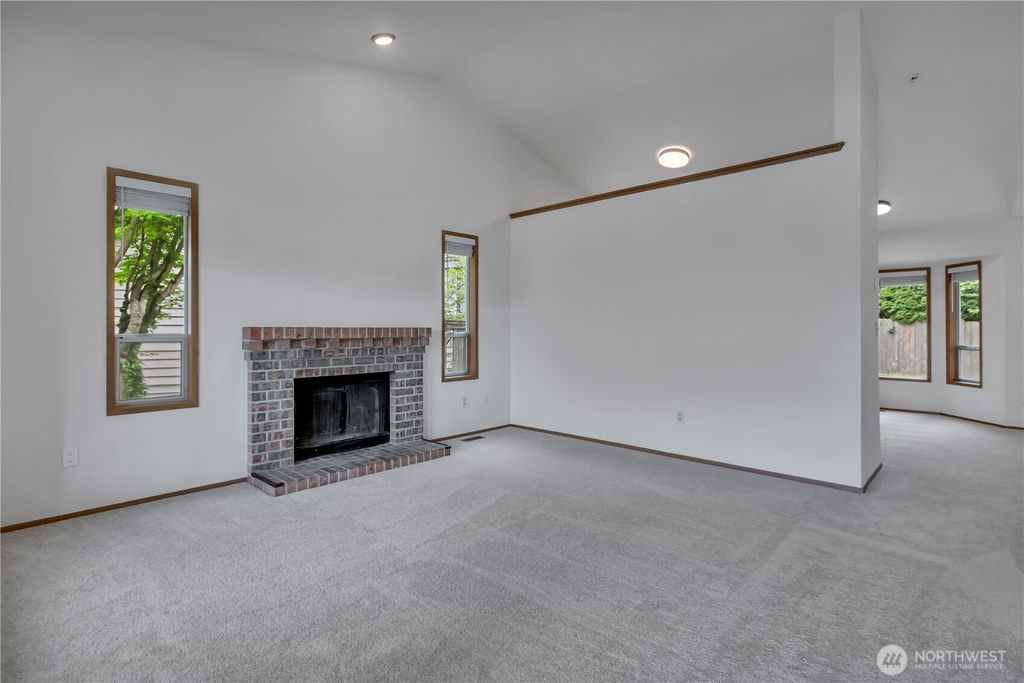 Photo of 34610 14th Place SW, Federal Way, WA 98023 (MLS # 2519798)