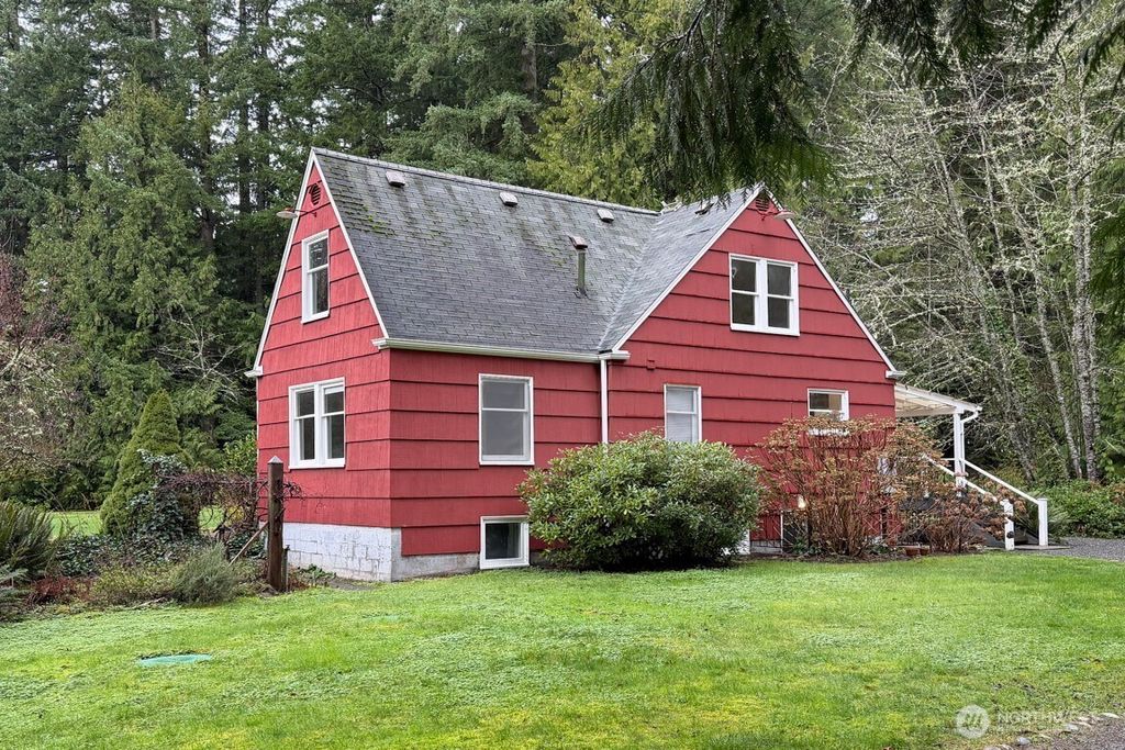 Photo of 23418 NE Union Hill Road #R, Redmond, WA 98053 (MLS # 2468602)