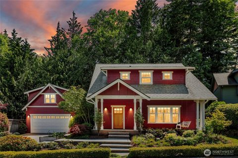 9385 NE North Town Loop Bainbridge Island WA 98110