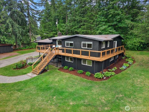 Photo of 18015 248th Ave AVE SE, Maple Valley, WA 98038 (MLS # 2537825)