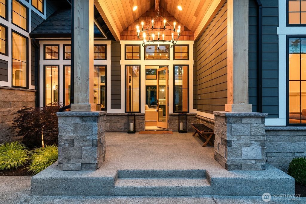 Photo of 15190 SE 330th Way, Auburn, WA 98092 (MLS # 2347995)