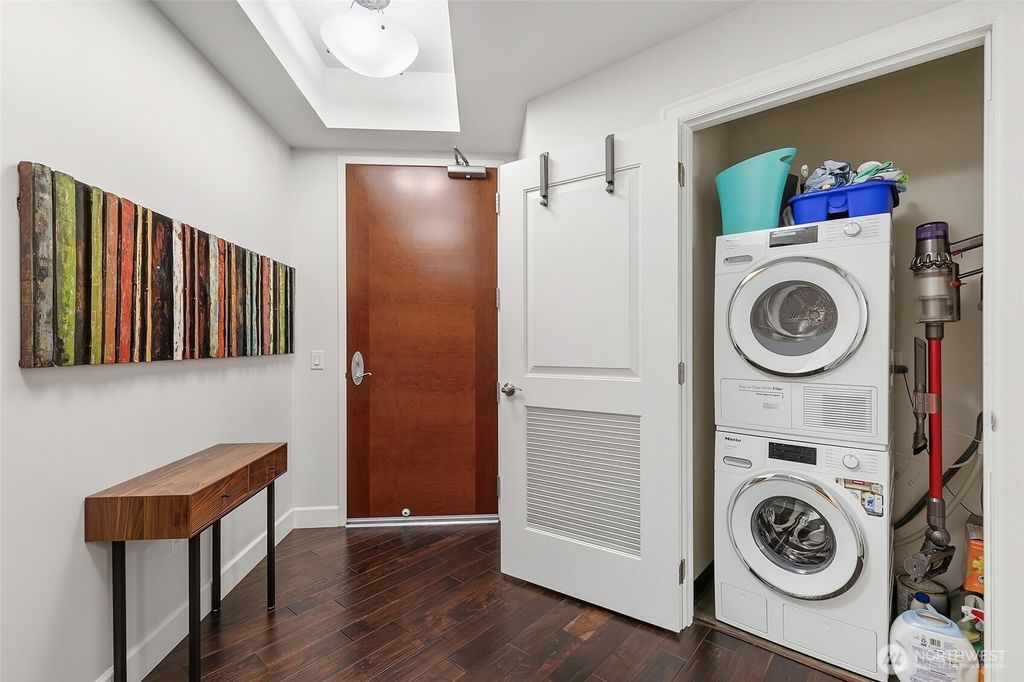 Photo of 1920 4th Avenue #509, Seattle, WA 98101 (MLS # 2510316)