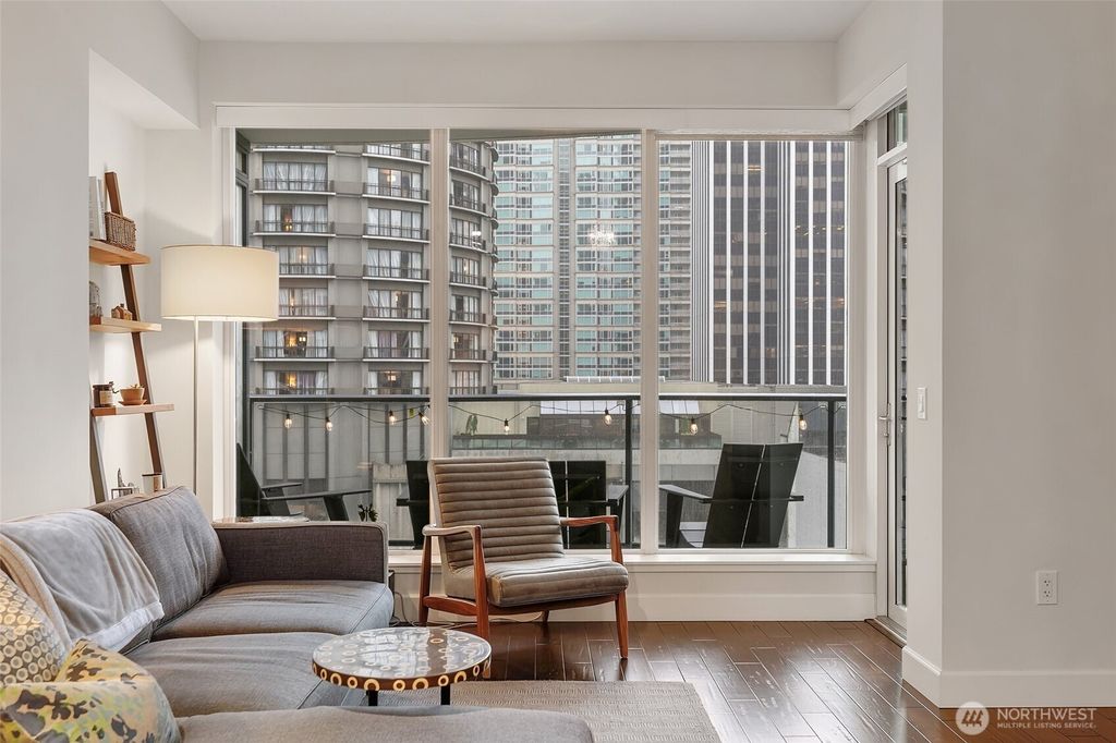 Photo of 1920 4th Avenue #509, Seattle, WA 98101 (MLS # 2510316)