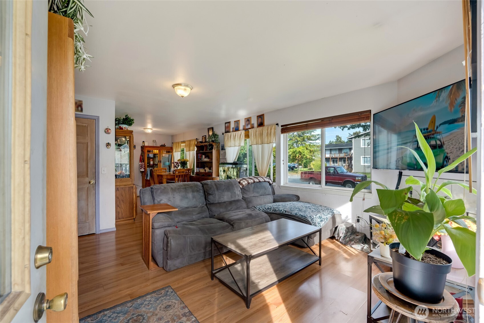 319 6th Street