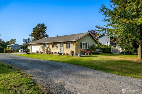 Photo of 319 6th Street, Blaine, WA 98230 (MLS # 2443722)