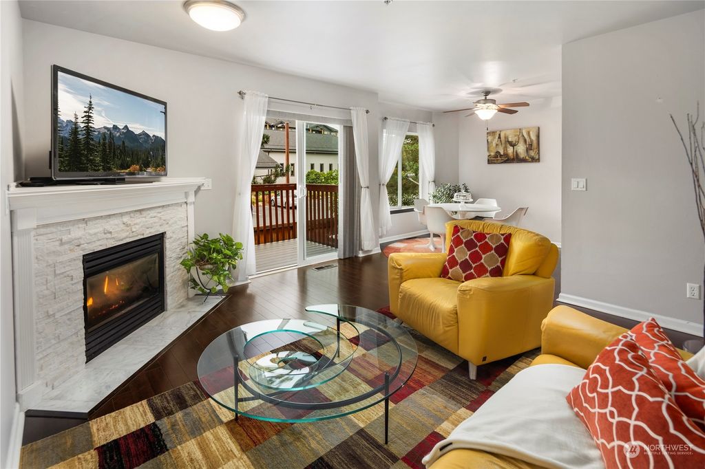 Photo of 15815 Admiralty Way #A6, Lynnwood, WA 98087 (MLS # 2281006)