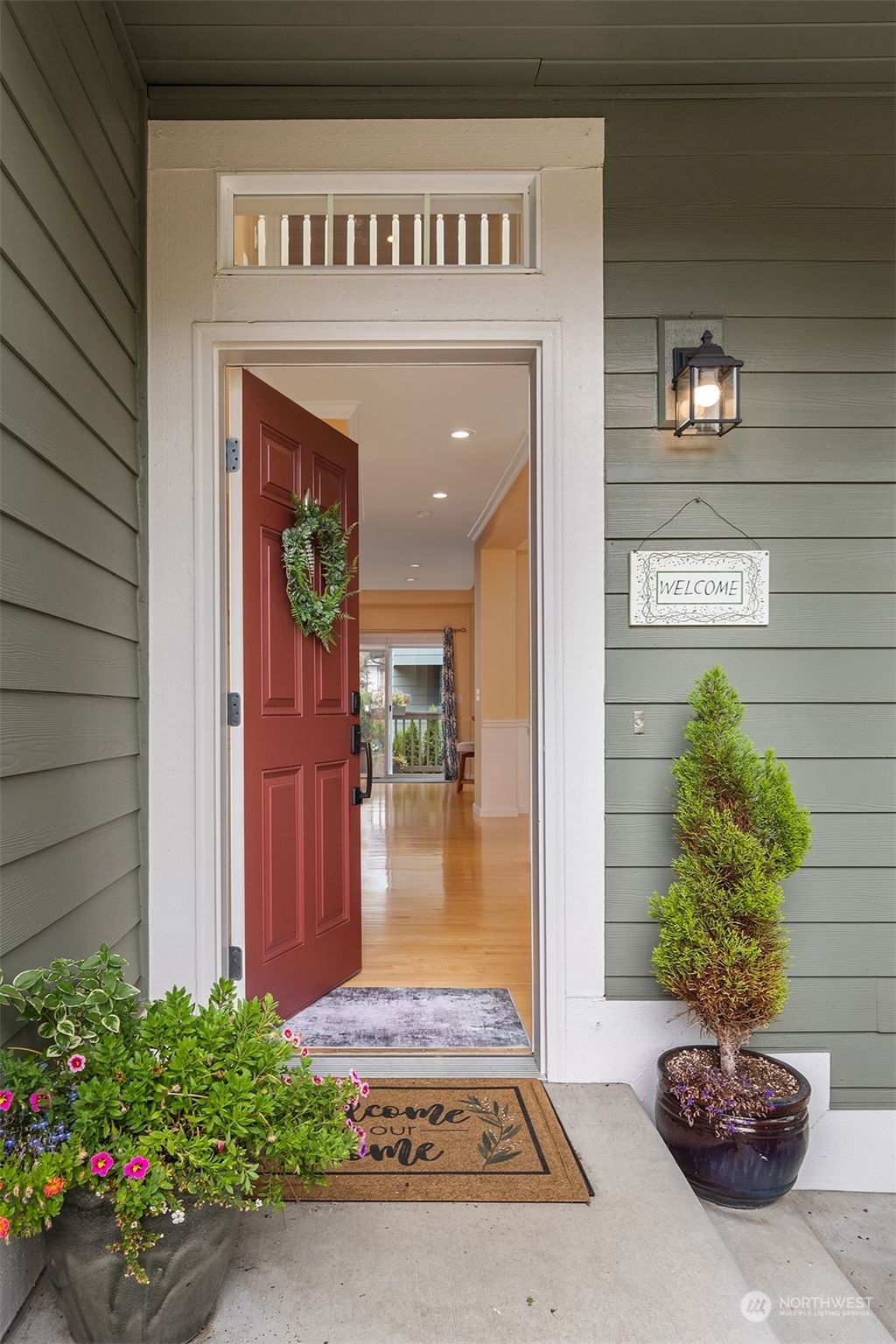 Photo of 9133 126th Avenue NE, Kirkland, WA 98033 (MLS # 2271734)