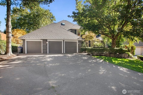 Photo of 25857 SE 22nd Place, Sammamish, WA 98075 (MLS # 2588171)