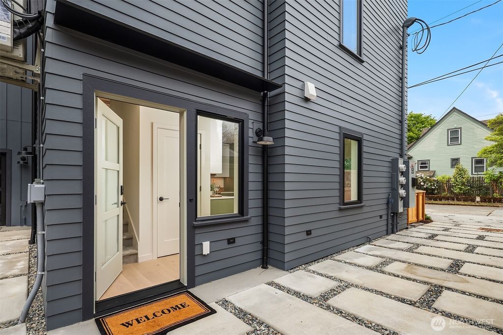 Photo of 7062 Cleopatra Place NW, Seattle, WA 98117 (MLS # 2524538)