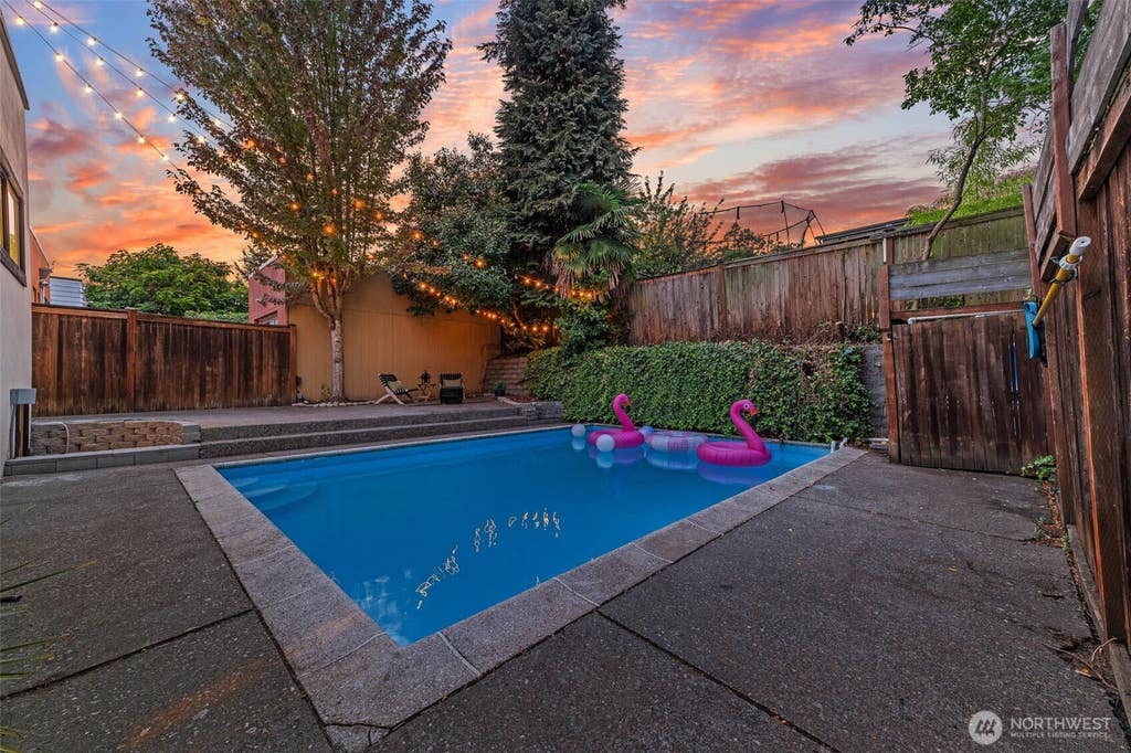 Photo of 1128 N 77th Street, Seattle, WA 98103 (MLS # 2552081)