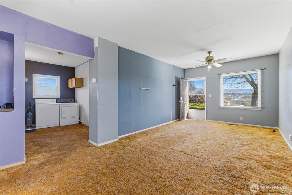 Photo of 1248 S Mission Street, Wenatchee, WA 98801 (MLS # 2489604)