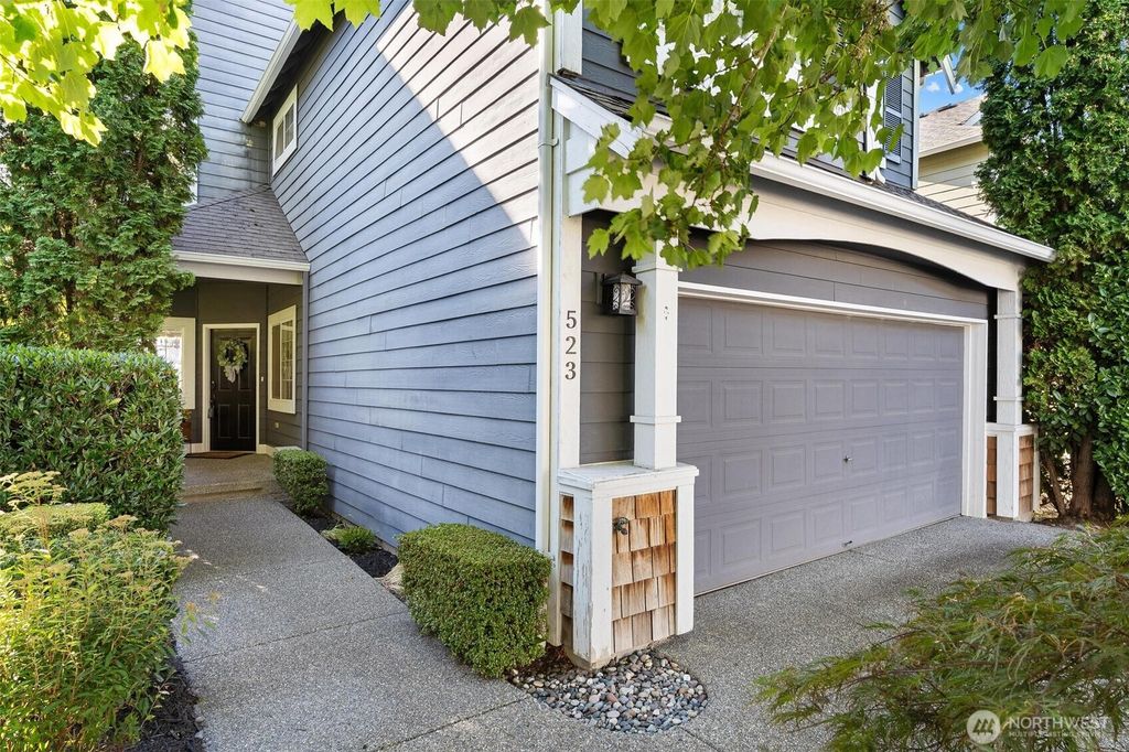 Photo of 523 240th Ave Ave SE, Sammamish, WA 98074 (MLS # 2423299)