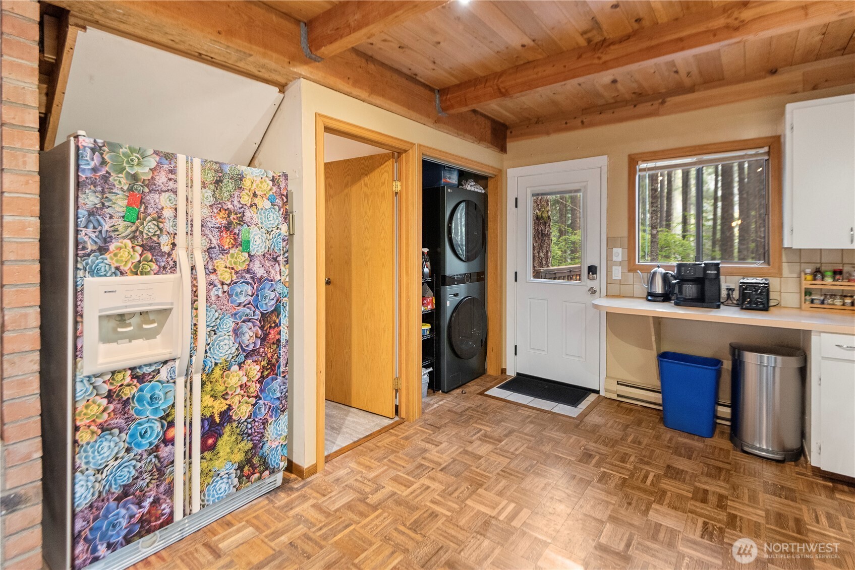 60 N Mount Rose Place