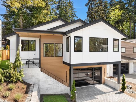 Photo of 11217 NE 103rd Place, Kirkland, WA 98033 (MLS # 2512572)