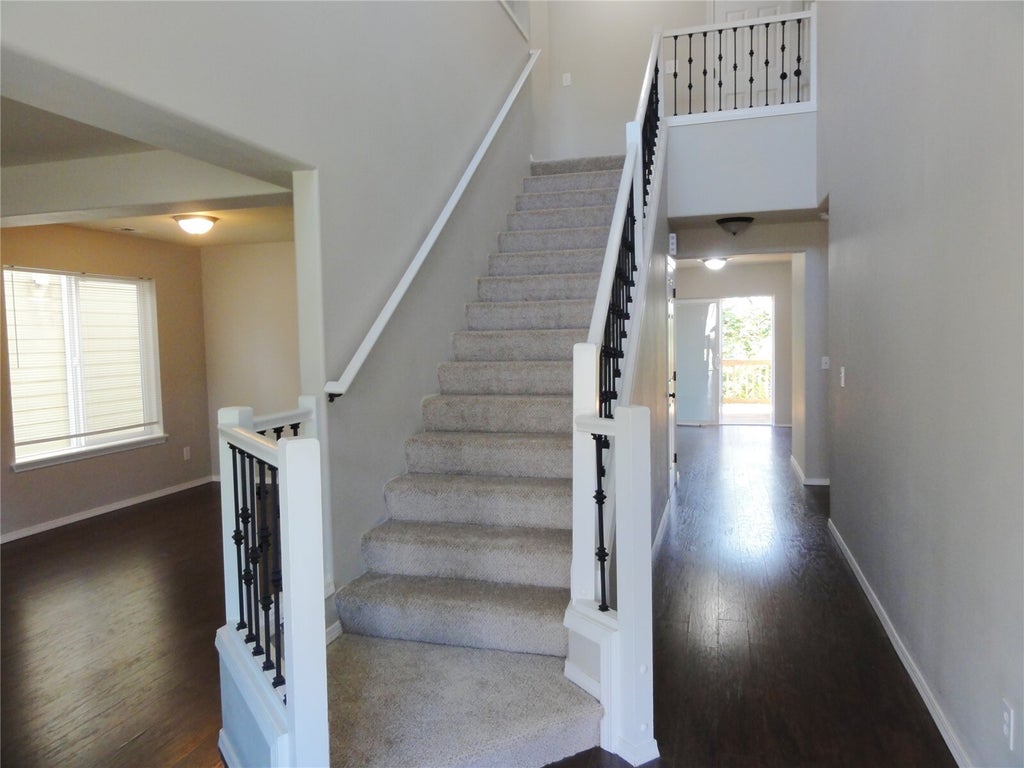 Photo of 26038 167th Place SE, Kent, WA 98042 (MLS # 2597548)