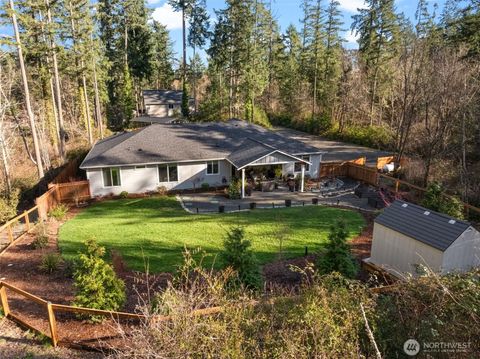 Photo of 910 11th Avenue, Fox Island, WA 98333 (MLS # 2478667)