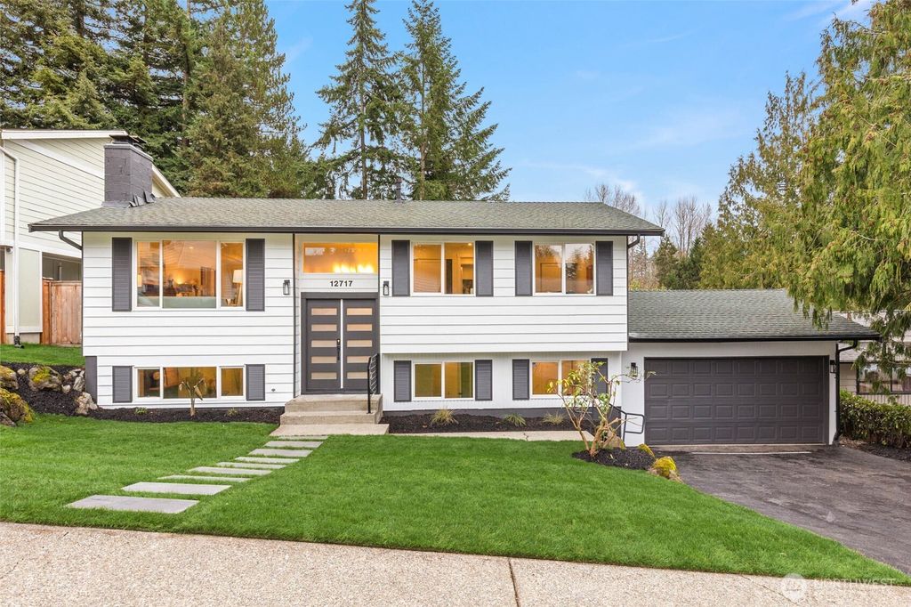 Photo of 12717 SE 190th Place S, Renton, WA 98058 (MLS # 2483699)