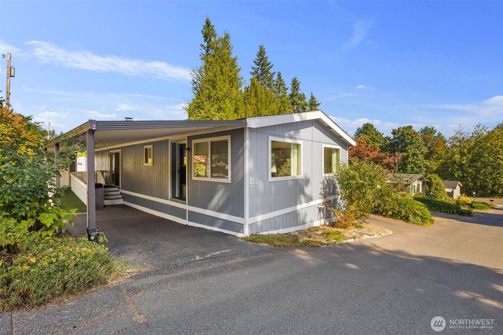 Photo of 23708 Locust Way #13B, Bothell, WA 98021 (MLS # 2435064)