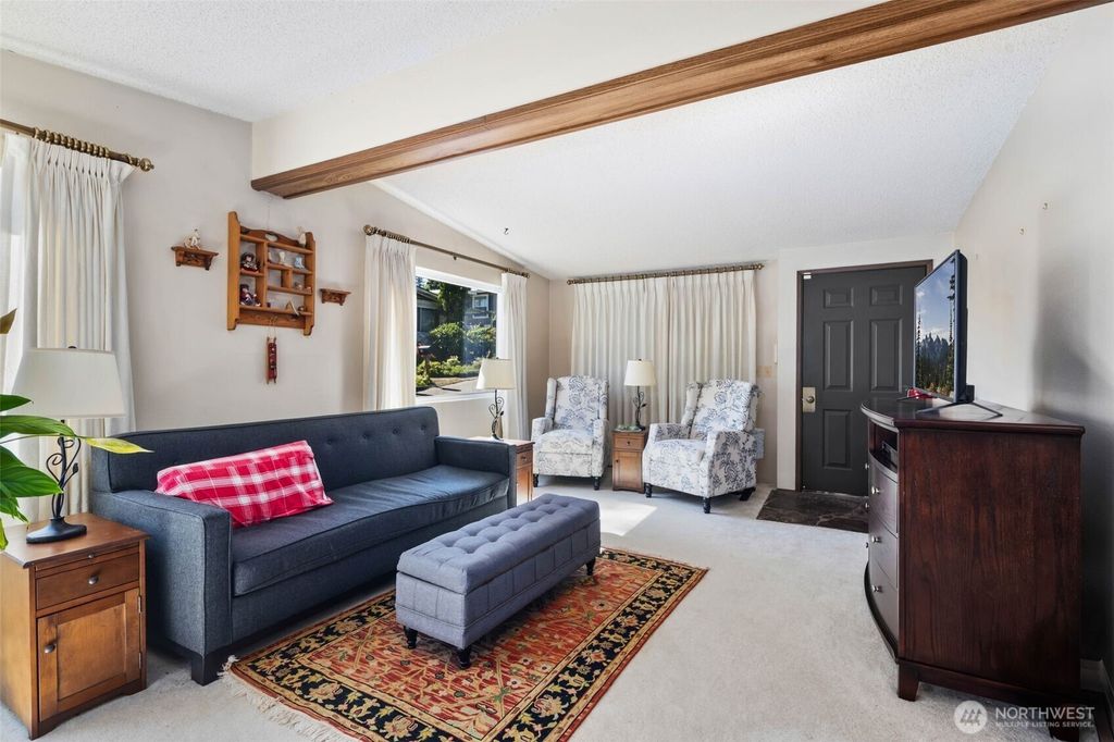 Photo of 23708 Locust Way #13B, Bothell, WA 98021 (MLS # 2435064)