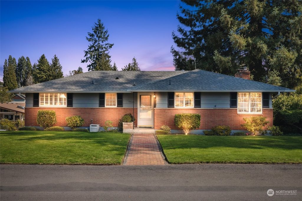 Photo of 20120 3rd Avenue S, Des Moines, WA 98198 (MLS # 2154104)