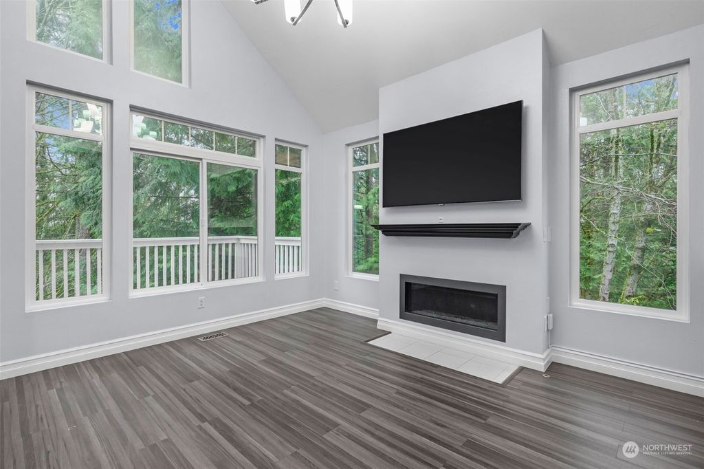 Photo of 6775 SE Cougar Mountain Way #4, Bellevue, WA 98006 (MLS # 2299119)