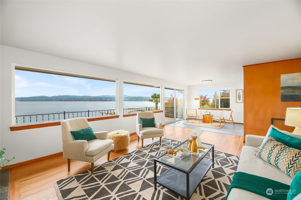 Photo of 10456 Rainier Avenue S, Seattle, WA 98178 (MLS # 2176672)