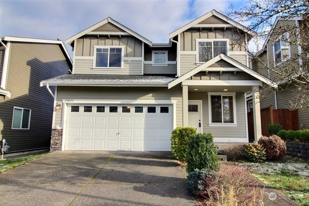 Photo of 24022 221st Lane SE, Maple Valley, WA 98038 (MLS # 2191556)