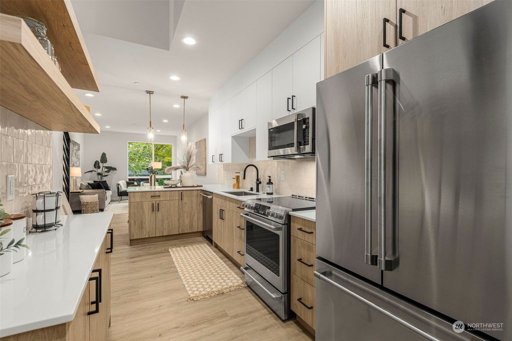 Photo of 1120 C 13th Avenue, Seattle, WA 98122 (MLS # 2197082)