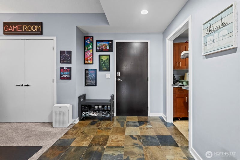 1515 Dock Street 409