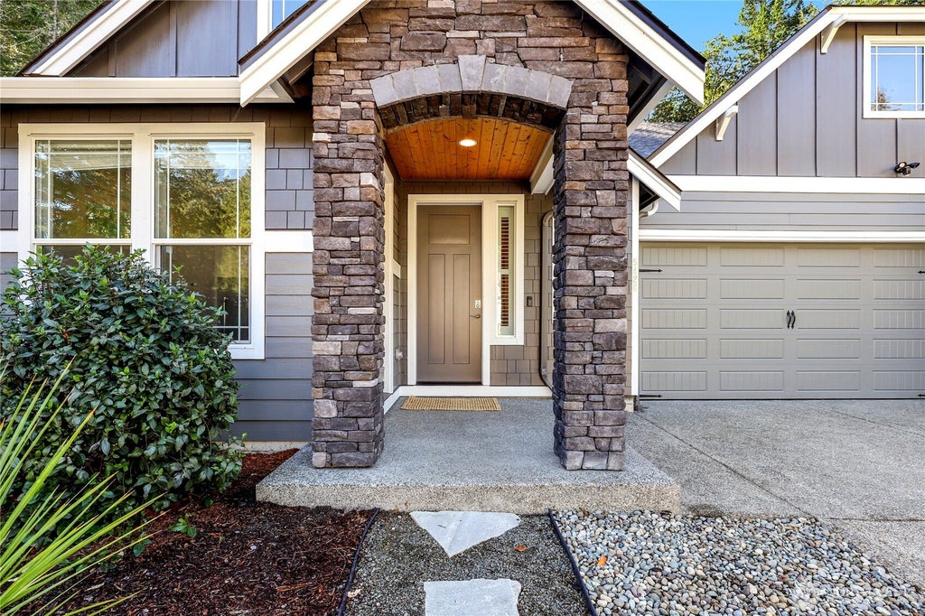 Photo of 5420 64th Street Ct NW, Gig Harbor, WA 98335 (MLS # 2591930)