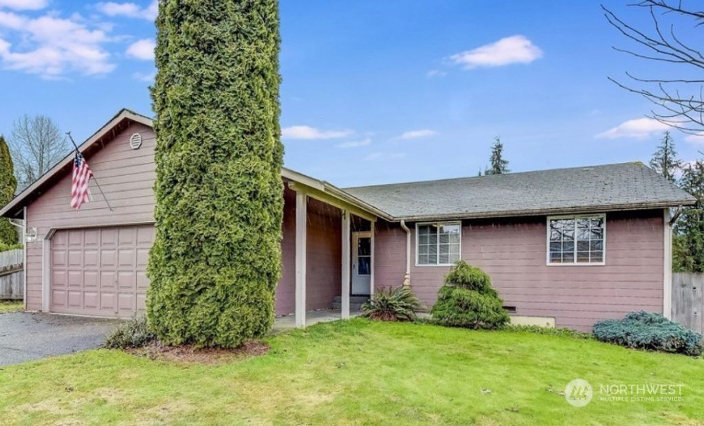 Photo of 200 Tompkins Place, Granite Falls, WA 98252 (MLS # 2198619)
