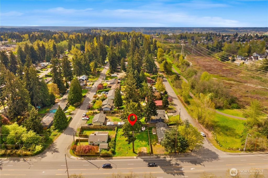 Photo of 1415 SW 356th Street, Federal Way, WA 98023 (MLS # 2511188)