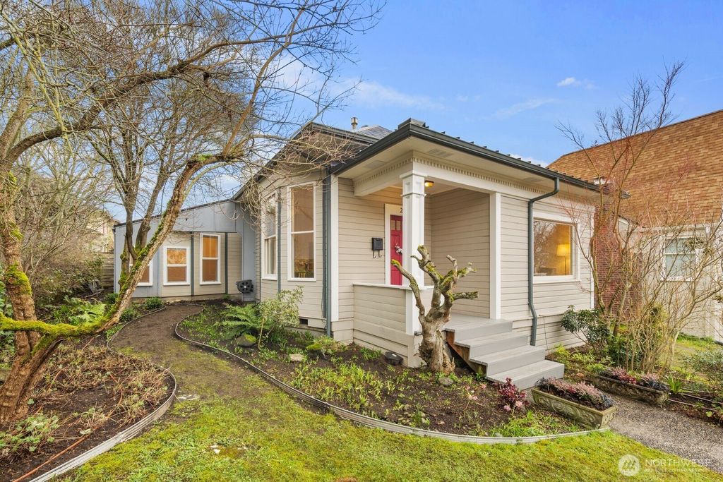 Photo of 2413 Warren Ave N Ave, Seattle, WA 98109 (MLS # 2472611)