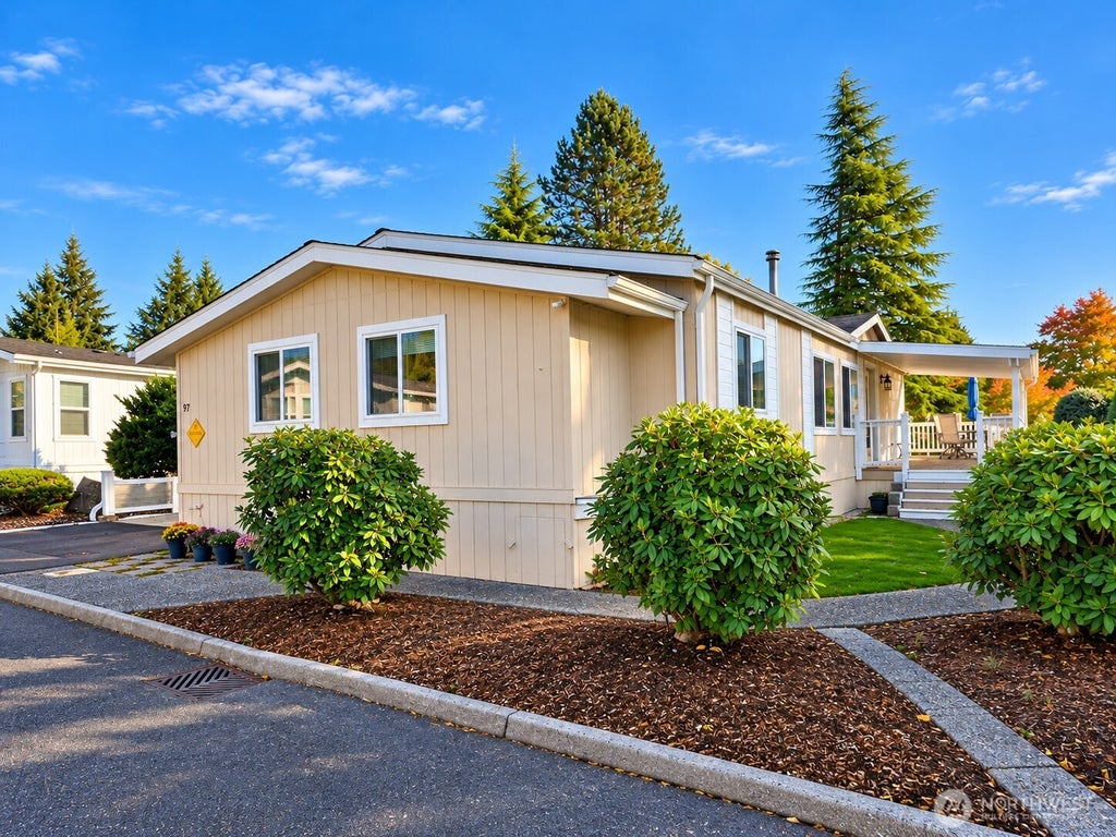 Photo of 1427 100th Street SW #97, Everett, WA 98204 (MLS # 2590819)