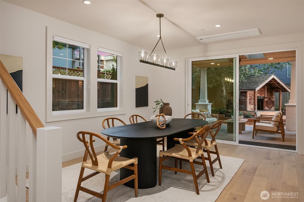 Photo of 419 6th Avenue S, Kirkland, WA 98033 (MLS # 2428705)