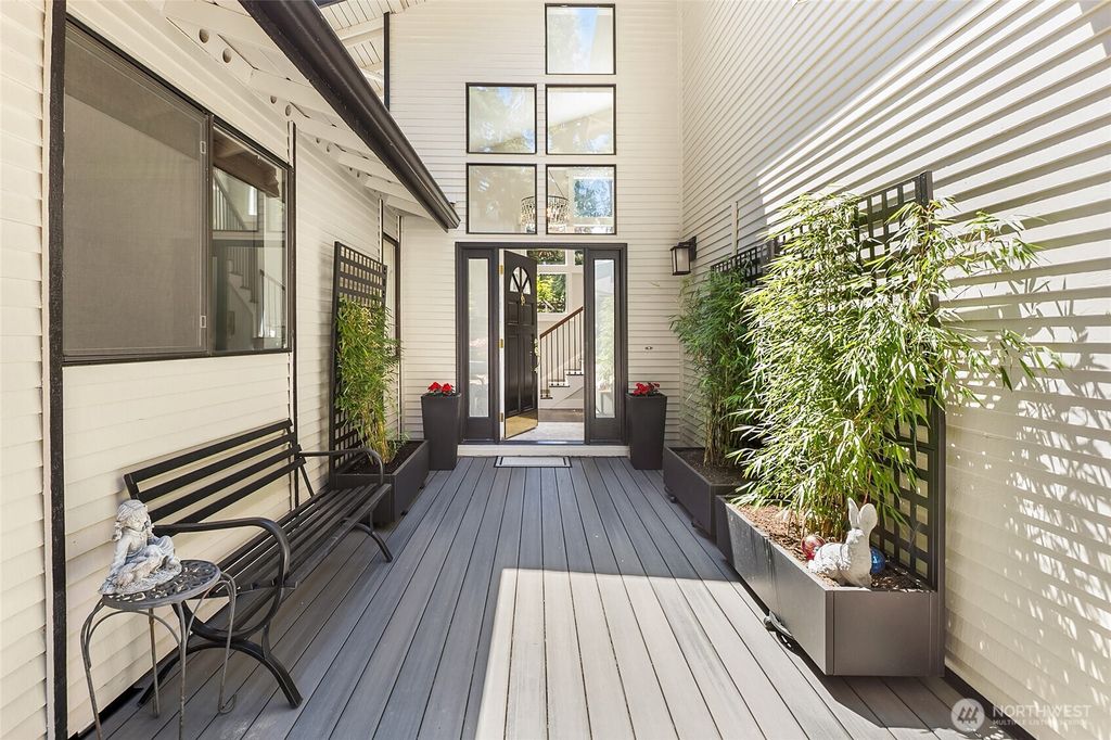 Photo of 16671 SE 17TH Place, Bellevue, WA 98008 (MLS # 2404698)