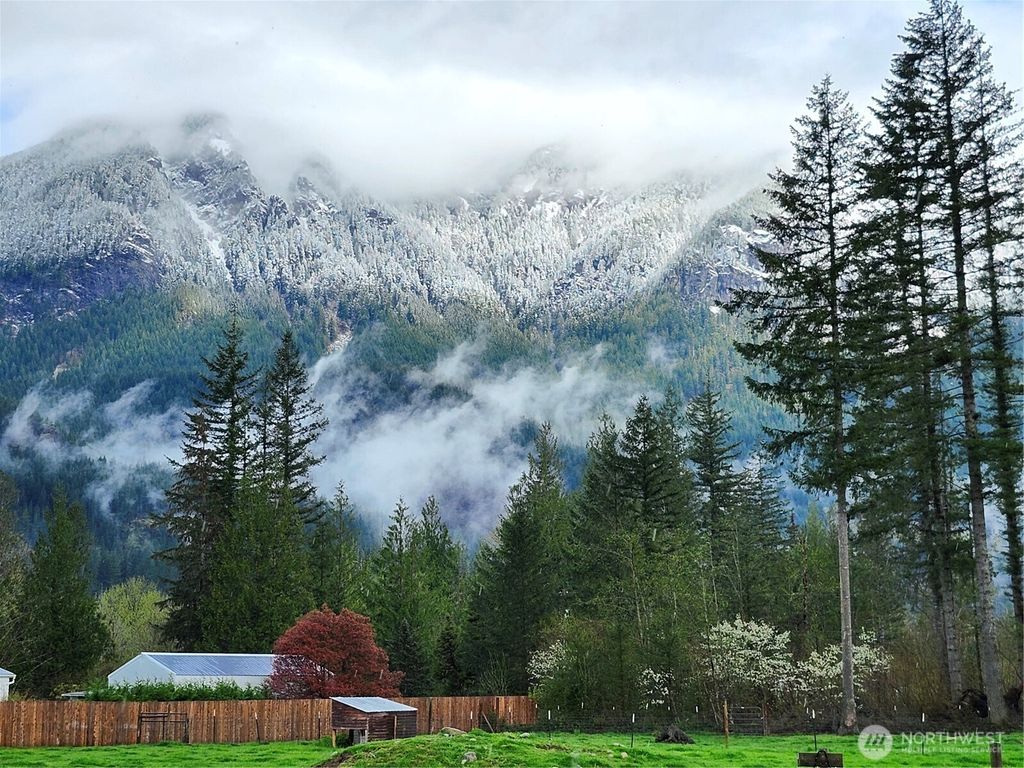 Photo of 16119 426th Avenue SE, Gold Bar, WA 98251 (MLS # 2351788)