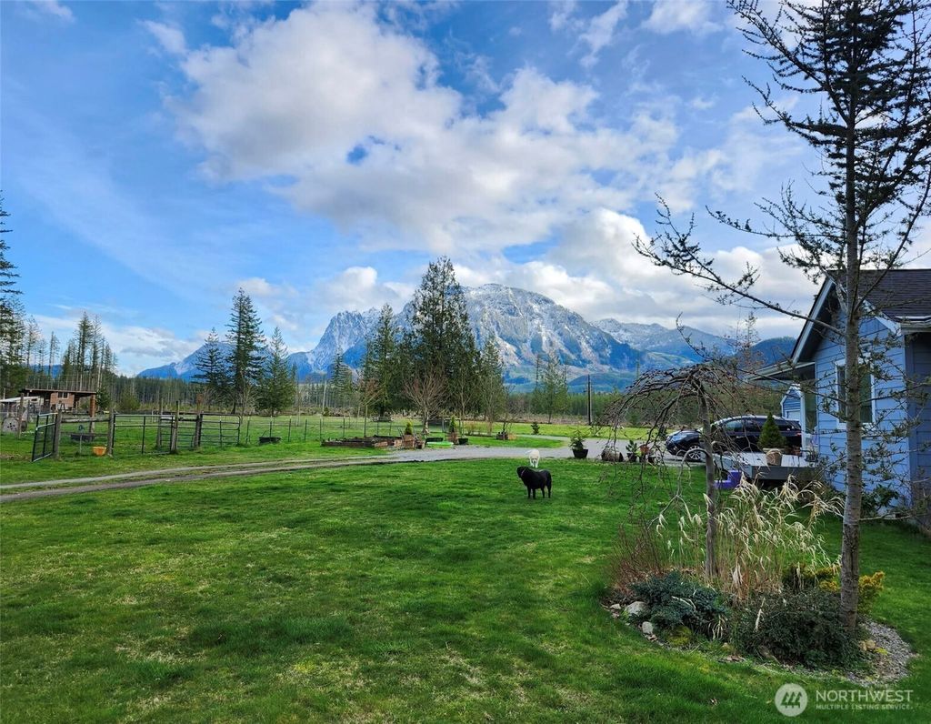 Photo of 16119 426th Avenue SE, Gold Bar, WA 98251 (MLS # 2351788)