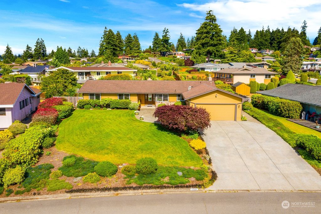 Photo of 29334 7th Place S, Federal Way, WA 98003 (MLS # 2249877)