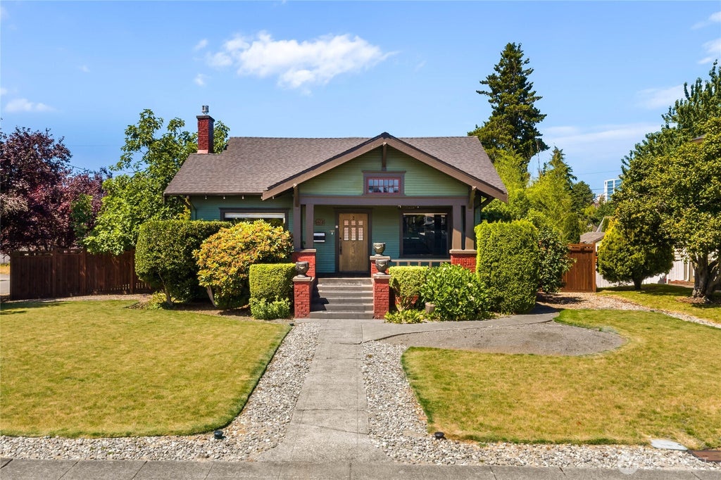 Photo of 1532 Baker Avenue, Everett, WA 98201 (MLS # 2554748)