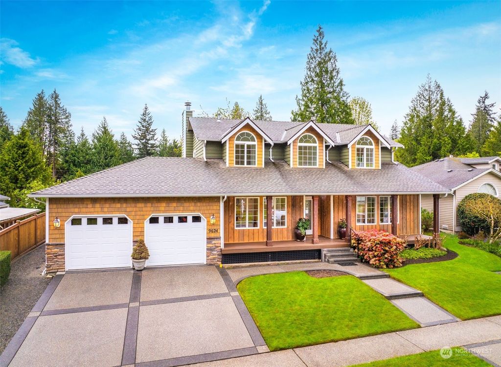 Photo of 9624 10th Place SE, Lake Stevens, WA 98258 (MLS # 2226968)